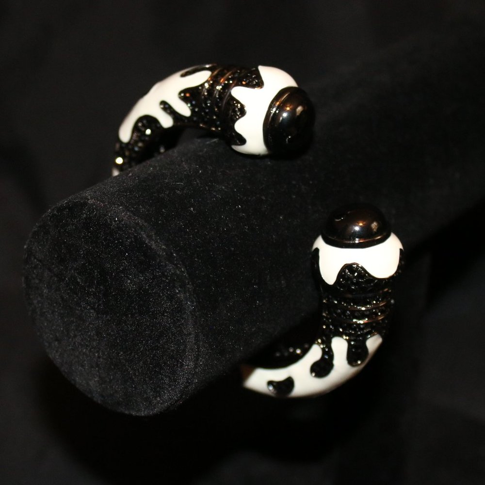 Black and White Enamel Hinged Bracelet